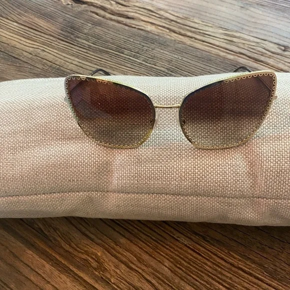 Dolce Gabbana Sunglasses - Picture 2 of 5